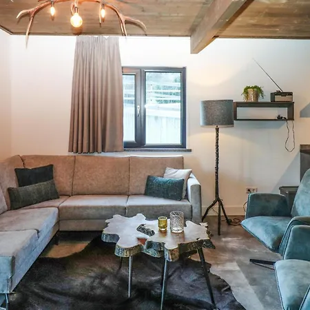 Fuer 8 Personen Scherzboden